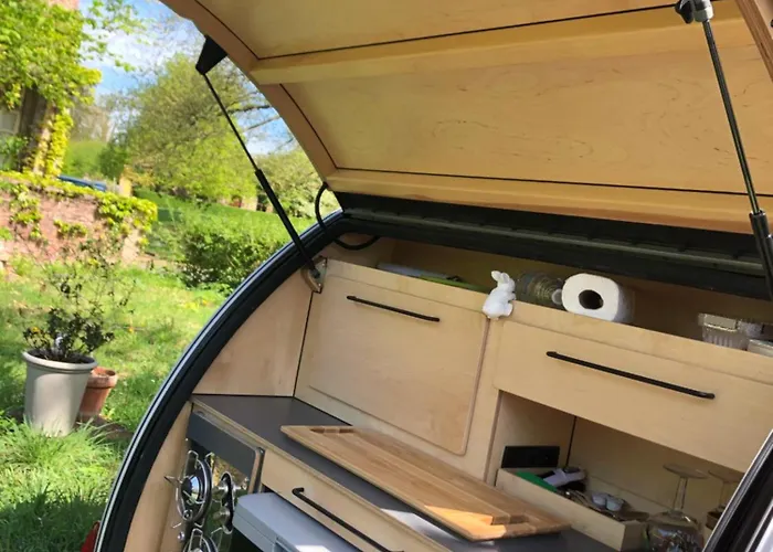 キャンプ場 Mini Caravane Teardrop